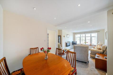 1358182-9-68dba37a384e7