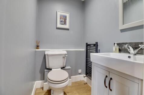 Ground floor guest WC