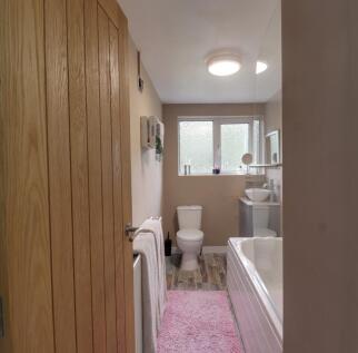 Family bathroom