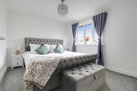 12- Rob Hammond EweMove Pontefract