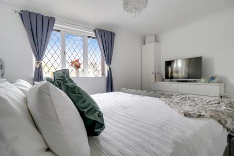 13- Rob Hammond EweMove Pontefract