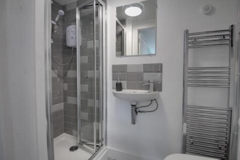 The en-suite shower room