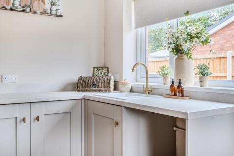 1358708-14-68e78abd80512