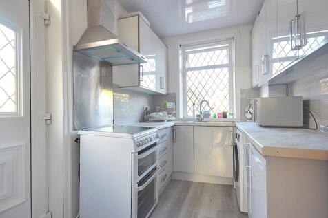 Halifax Road EweMove Brighouse (15)