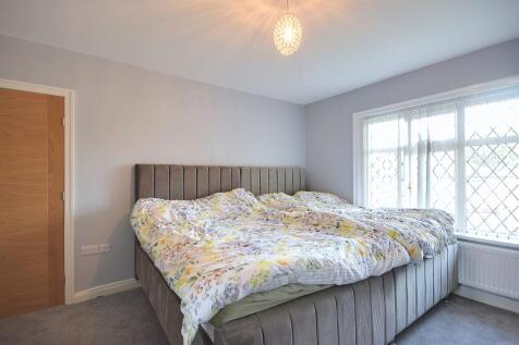 Halifax Road EweMove Brighouse (8)