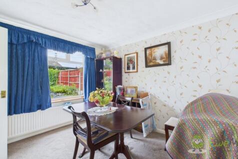 CAM03669G0-PR0025-STILL005