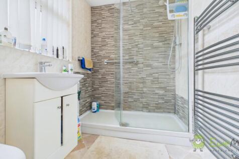 CAM03669G0-PR0025-STILL014