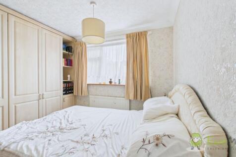 CAM03669G0-PR0025-STILL015