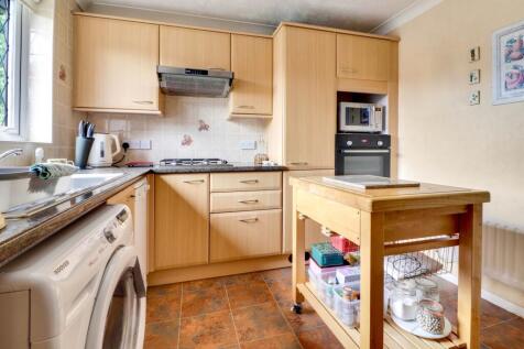 Fitted kitchen