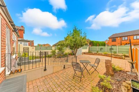 The Bungalows - EweMove Pontefract - Back 3