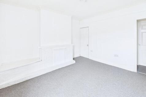 CAM02351G0-PR0084-STILL020