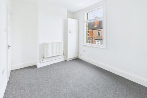 CAM02351G0-PR0084-STILL022