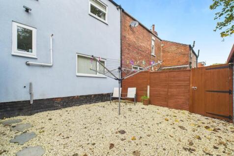 CAM03669G0-PR0037-STILL025