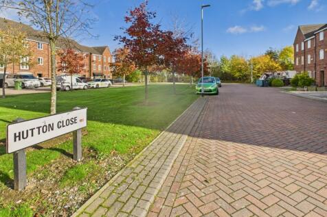 CAM04233G0-PR0036-STILL042