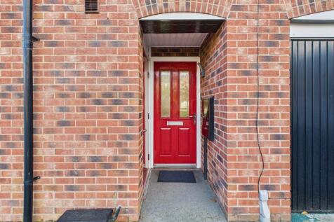 CAM04233G0-PR0036-STILL038