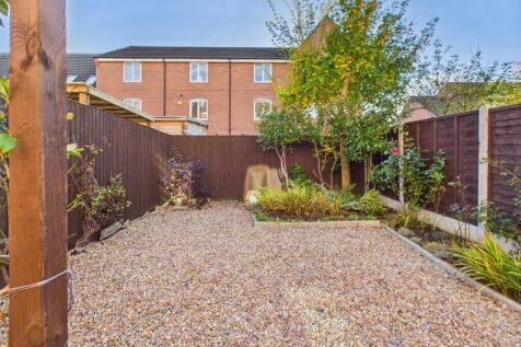 CAM04233G0-PR0036-STILL036