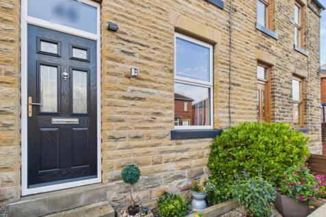 CAM04233G0-PR0038-STILL034