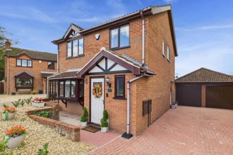 CAM04233G0-PR0037-STILL041