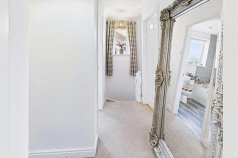 CAM04233G0-PR0037-STILL036 - Copy