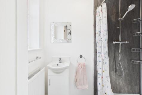 CAM04233G0-PR0037-STILL034 - Copy