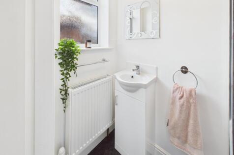 CAM04233G0-PR0037-STILL035 - Copy