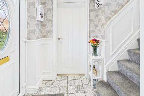 CAM04233G0-PR0039-STILL014