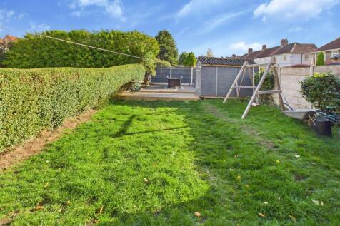 CAM04233G0-PR0039-STILL039