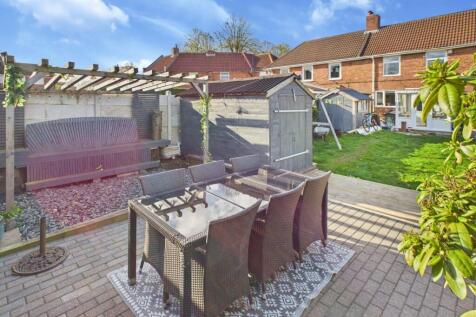 CAM04233G0-PR0039-STILL043