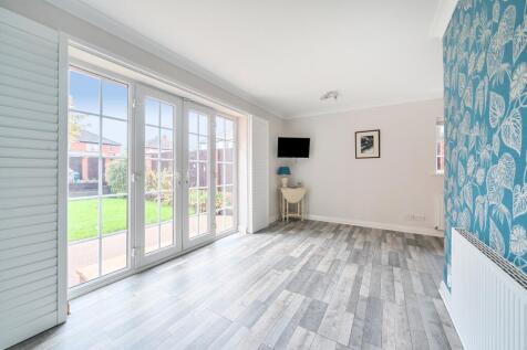 Annexe living dining area