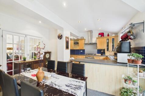 Dining Area to Kitchen
