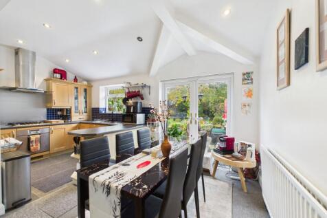 Dining Area to Kitchen