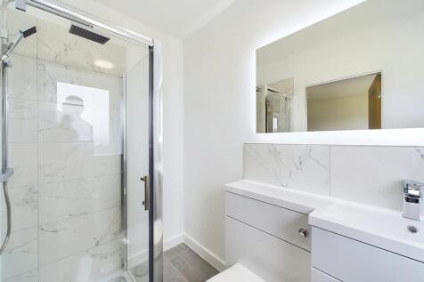 Ensuite To Master Bedroom 