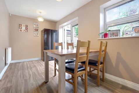 5- Rob Hammond EweMove Pontefract