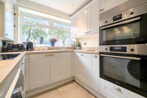 Malham Road EweMove Brighouse Olly (8)