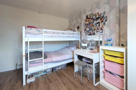 Malham Road EweMove Brighouse Olly (6)