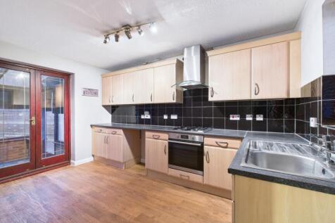 CAM03669G0-PR0039-STILL003