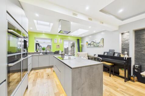 Open Plan Family Dining Kitchen