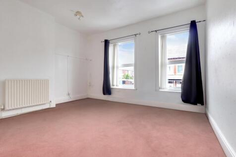 9- Ryan Clarke EweMove Pontefract