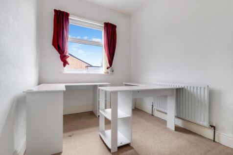 11- Ryan Clarke EweMove Pontefract