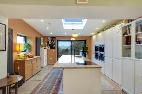 Open-Plan Reception Room