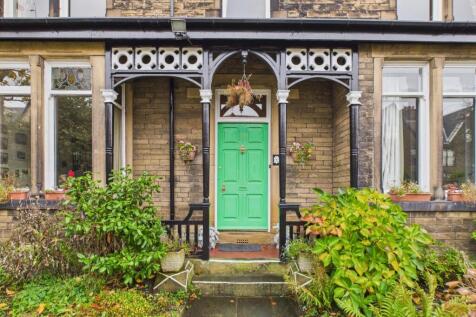 CAM04233G0-PR0042-STILL050