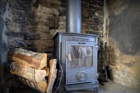 Winter Hill EweMove Brighouse Southowram (1)