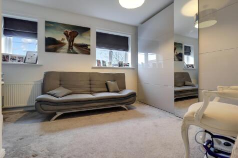 9- Rob Hammond EweMove Pontefract