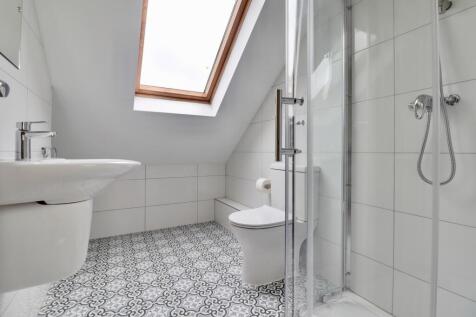 2nd floor shower room