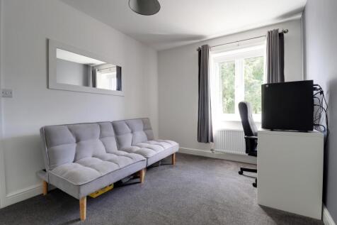 16- Rob Hammond EweMove Pontefract