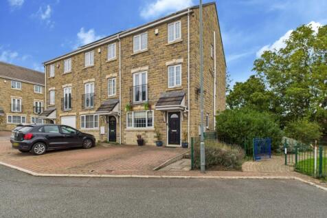 CAM04233G0-PR0033-STILL050