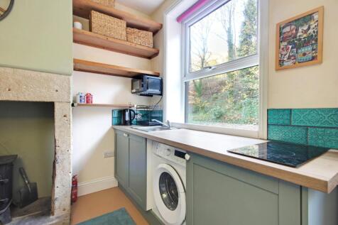 Lounge or Studio Flat