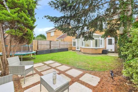 CAM02351G0-PR0083-STILL039