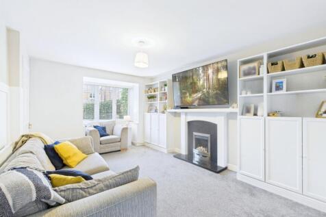 CAM02351G0-PR0083-STILL024