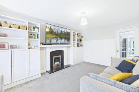 CAM02351G0-PR0083-STILL020